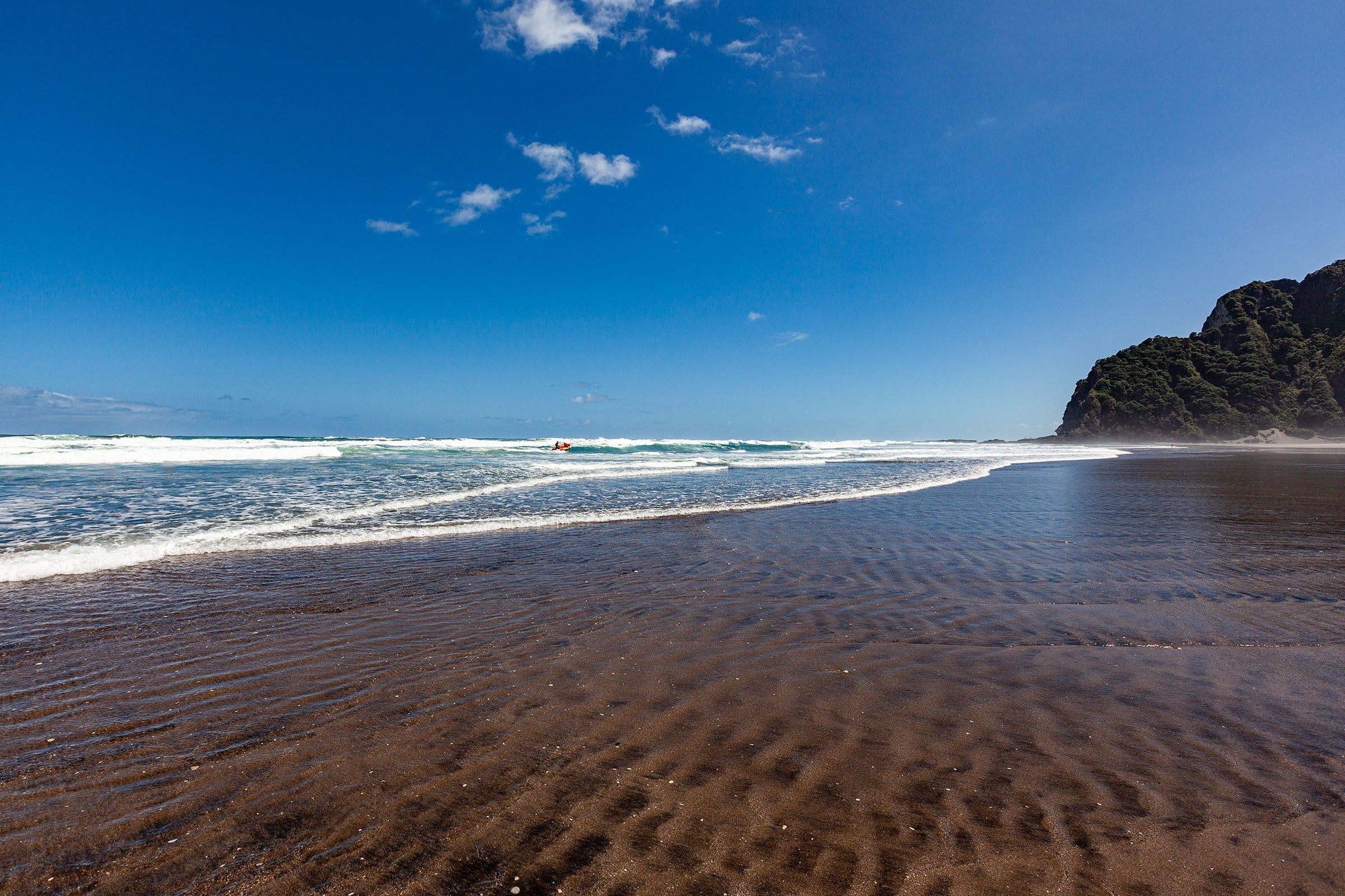 Karekare Beach 01